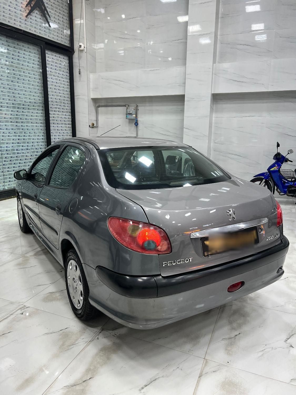 پژو ۲۰۶ صندوق دار v8 - 1390