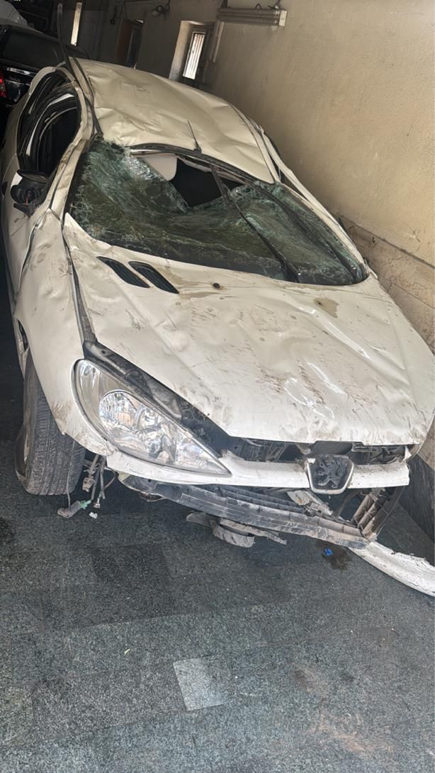 پژو ۲۰۶ صندوق دار v8 - 1388