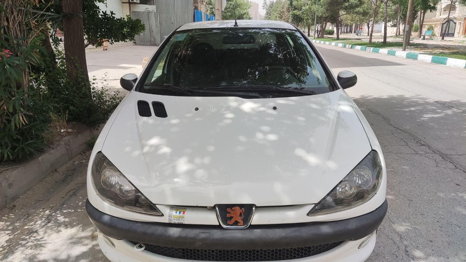پژو ۲۰۶ صندوق دار v8 - 1398