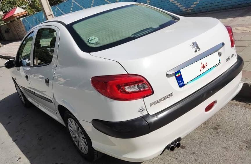 پژو ۲۰۶ صندوق دار v8 - 1398