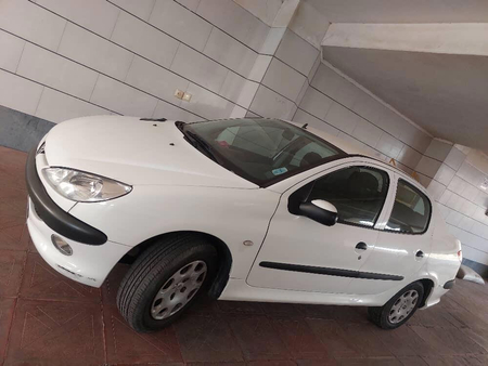 پژو ۲۰۶ صندوق دار v8 - 1394