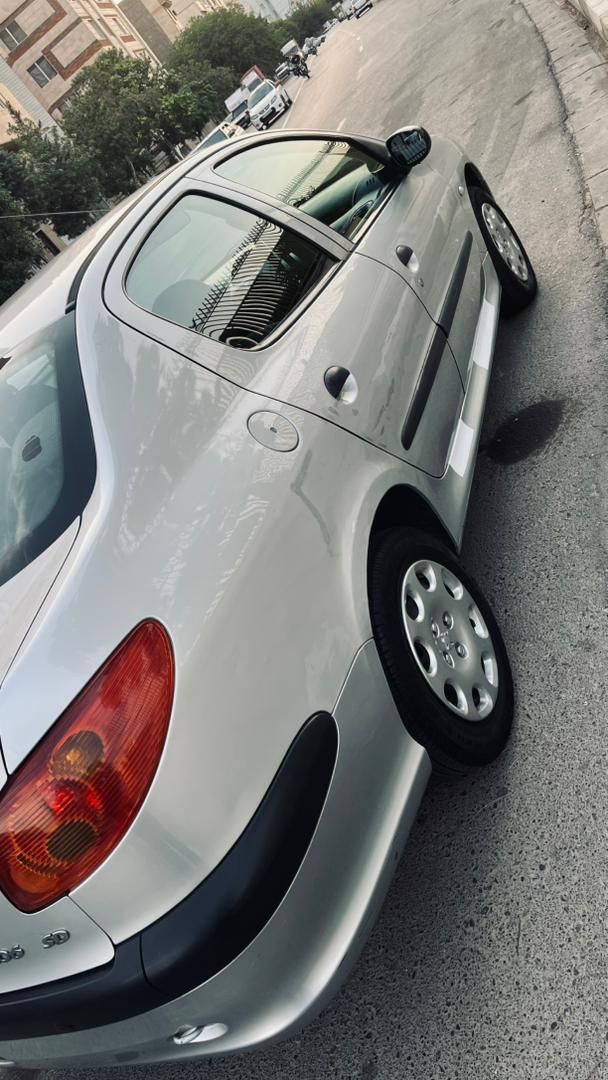 پژو ۲۰۶ صندوق دار v8 - 1394