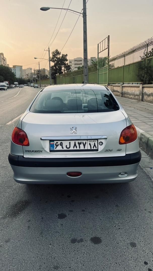 پژو ۲۰۶ صندوق دار v8 - 1394