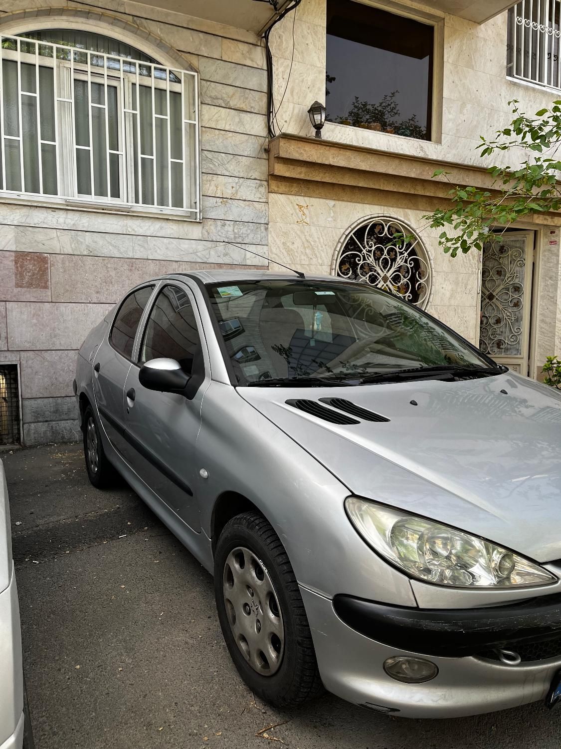 پژو ۲۰۶ صندوق دار v8 - 1393