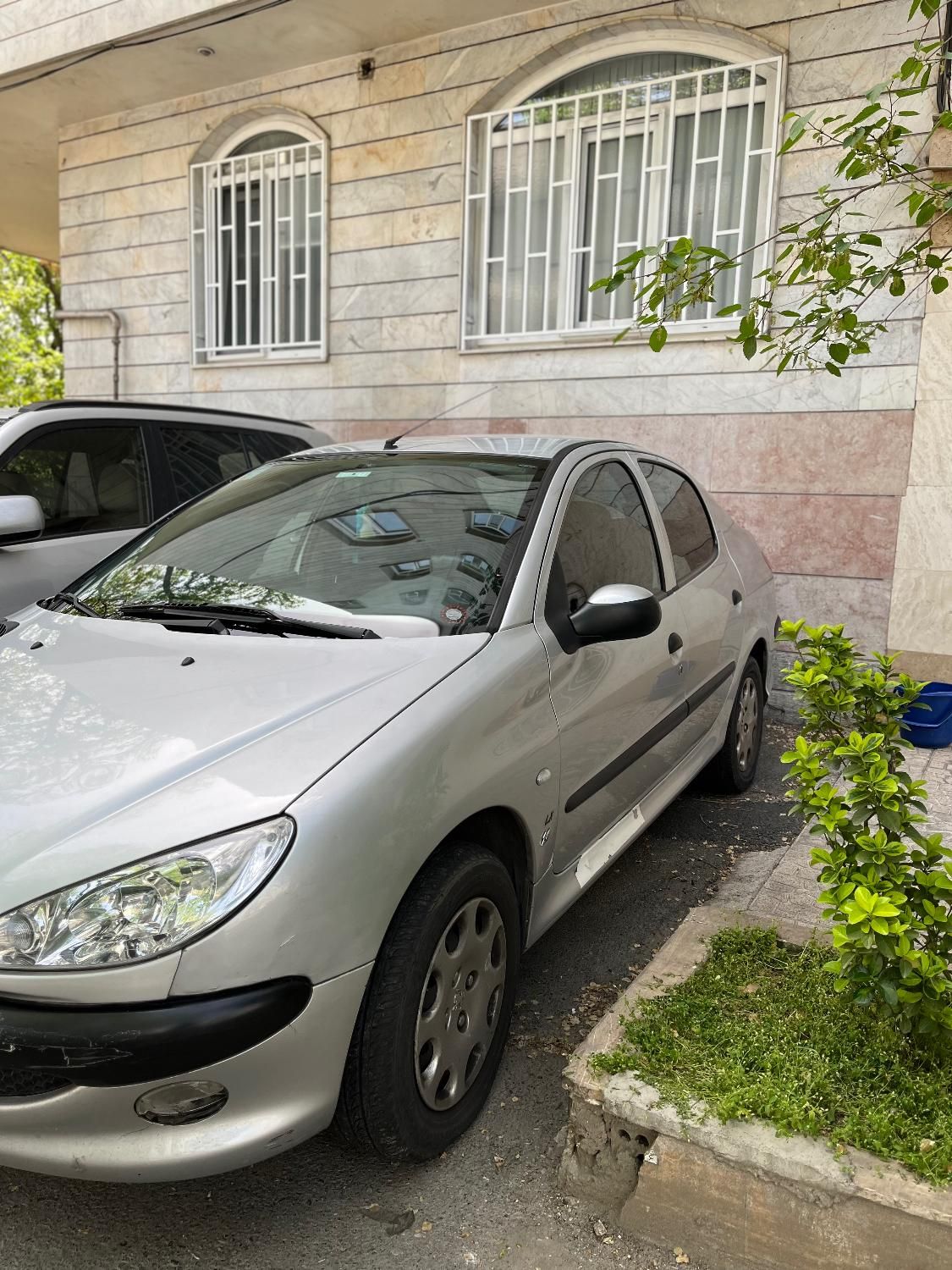 پژو ۲۰۶ صندوق دار v8 - 1393