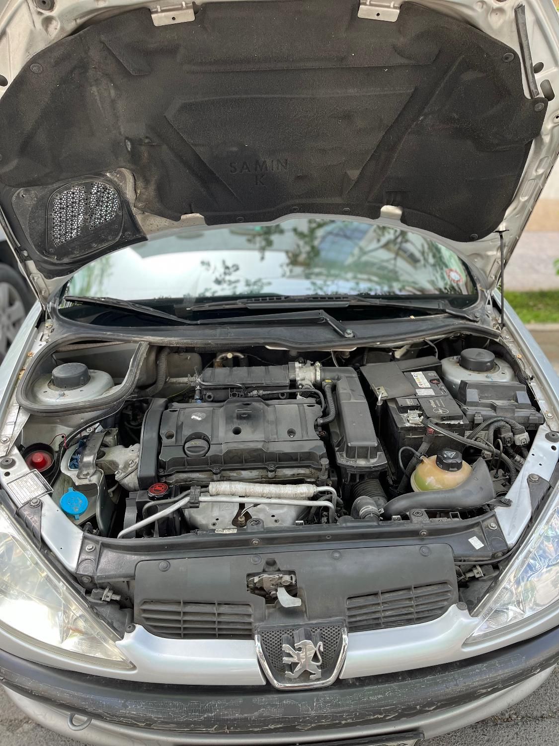 پژو ۲۰۶ صندوق دار v8 - 1393