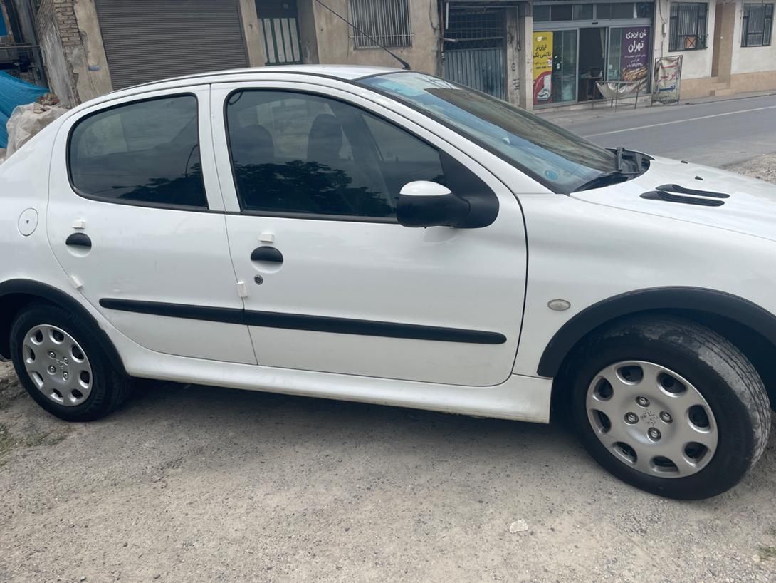پژو ۲۰۶ صندوق دار v8 - 1395