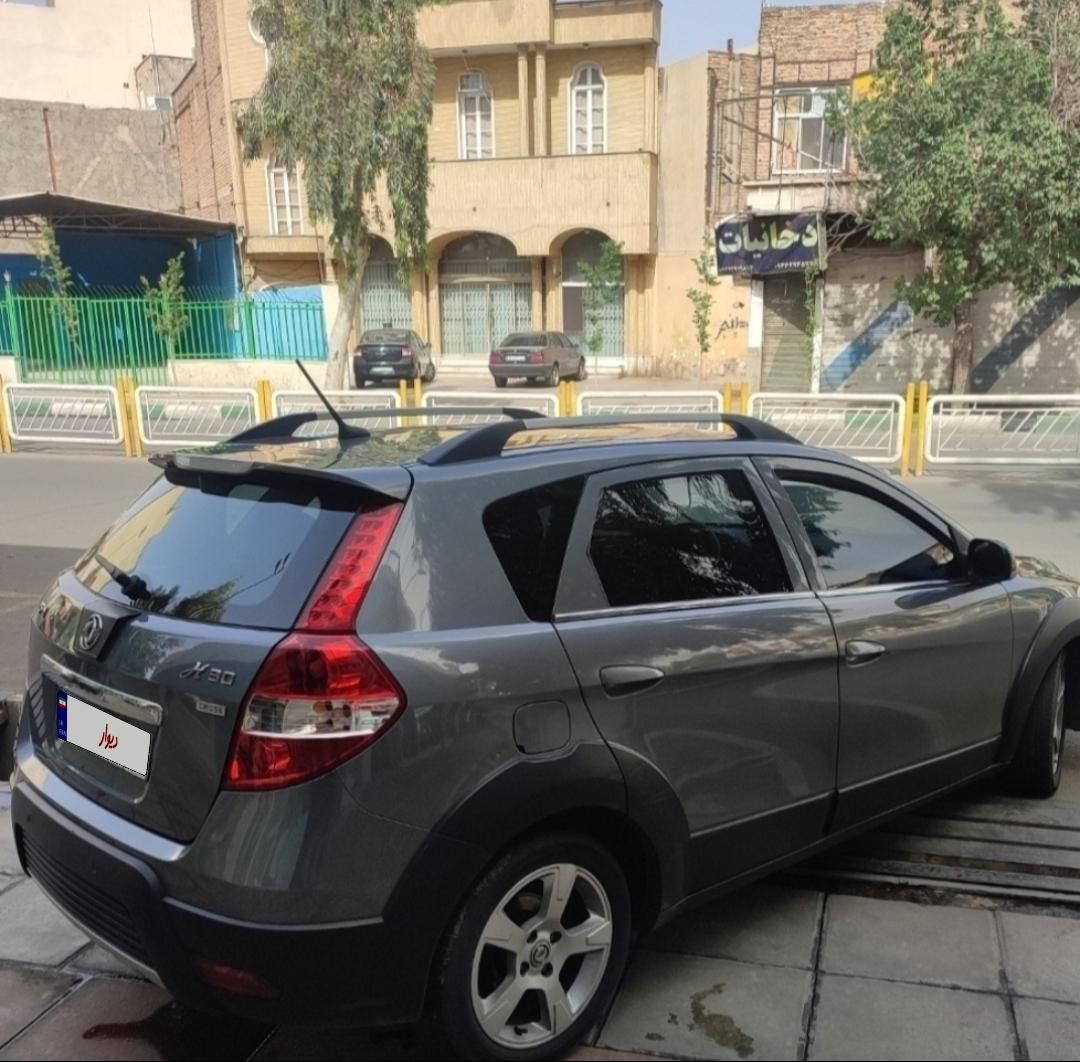 خودرو دانگ فنگ، H30 کراس آگهی ann_18388925