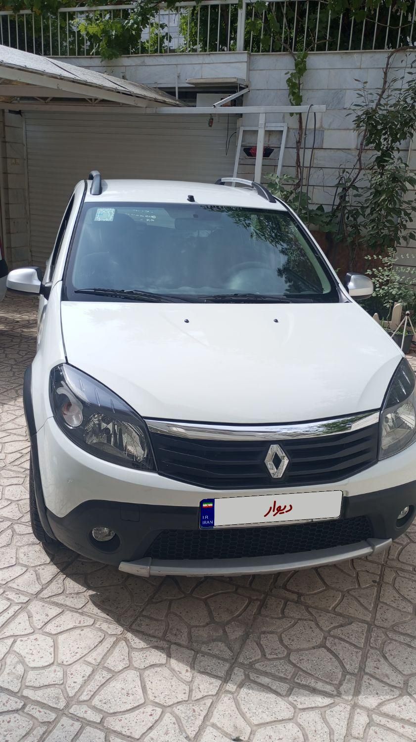خودرو رنو، ساندرو آگهی ann_18389774
