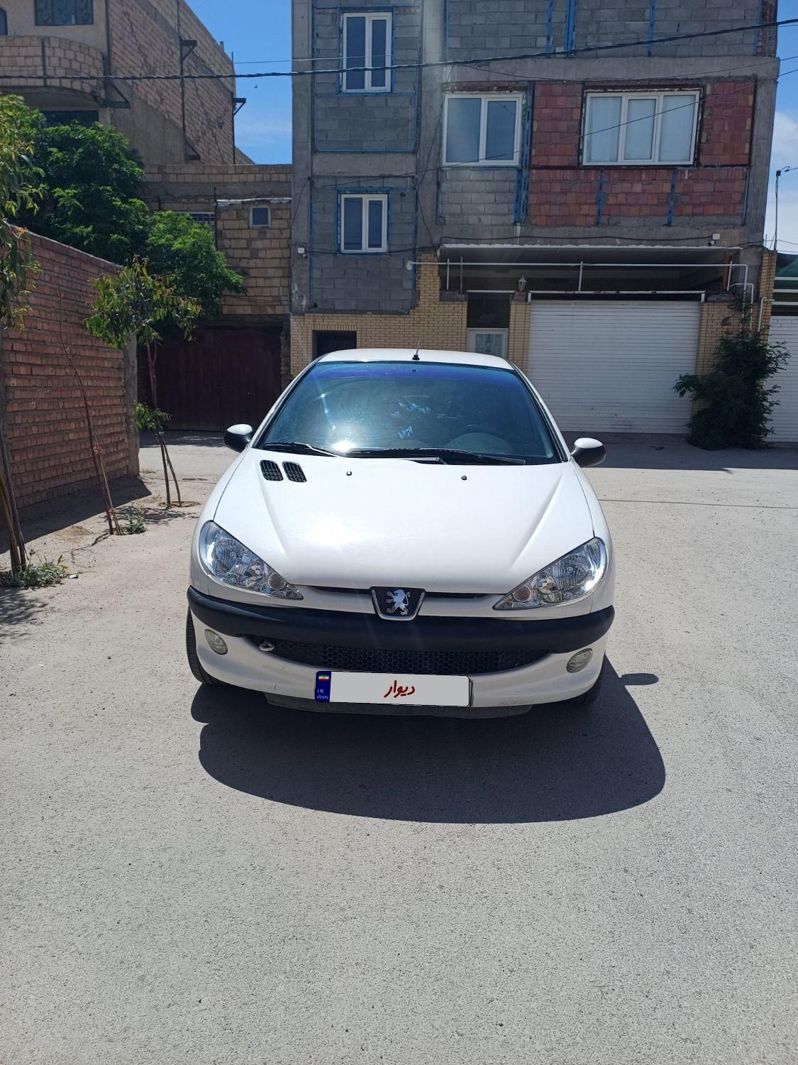 پژو ۲۰۶ صندوق دار v8 - 1398