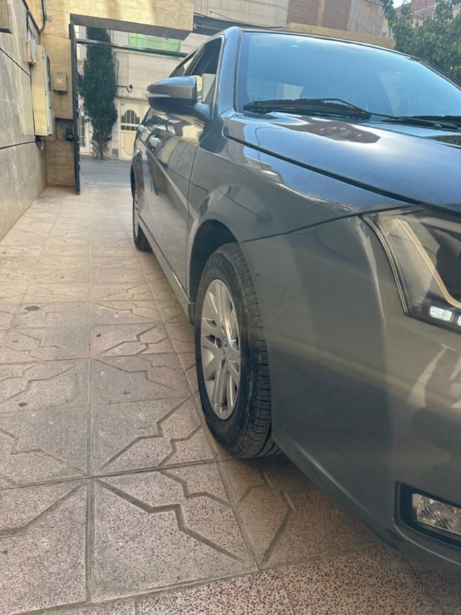 دنا پلاس تیپ ۲ سانروف ۴ ایربگ - 1400