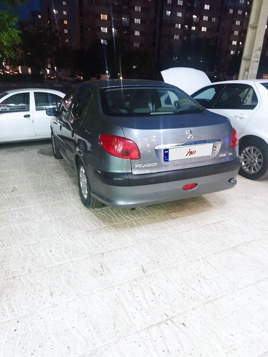 پژو ۲۰۶ صندوق دار v8 - 1396
