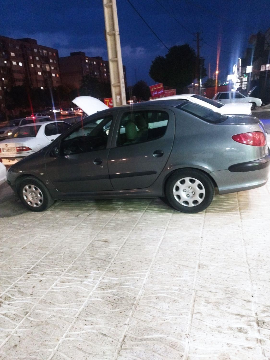 پژو ۲۰۶ صندوق دار v8 - 1396