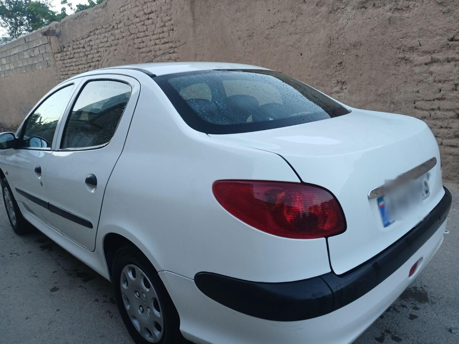 پژو ۲۰۶ صندوق دار v8 - 1399