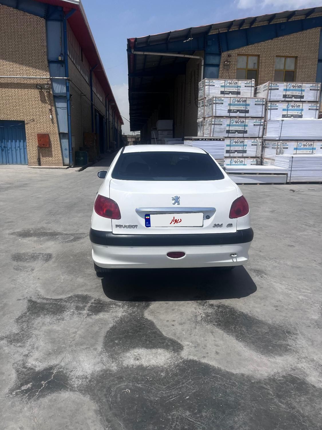 پژو ۲۰۶ صندوق دار v8 - 1398