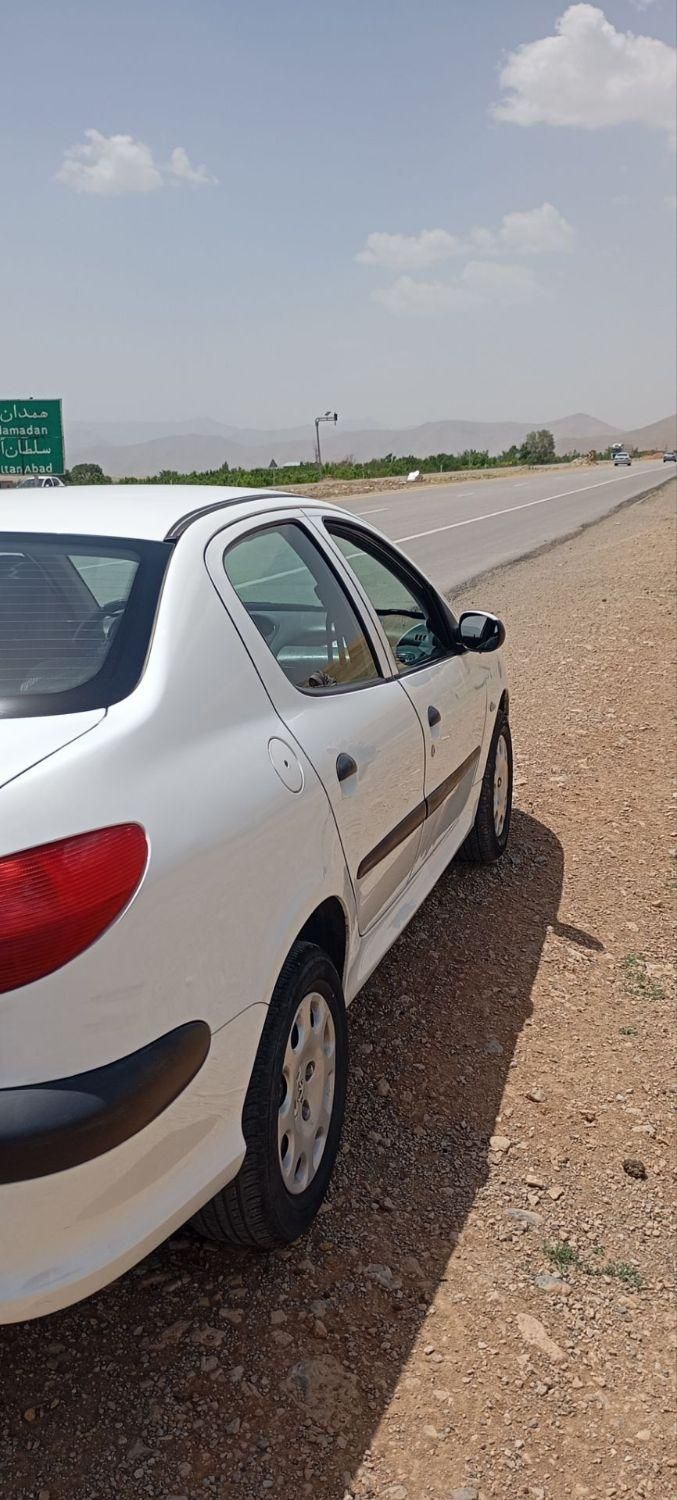 پژو ۲۰۶ صندوق دار v8 - 1393
