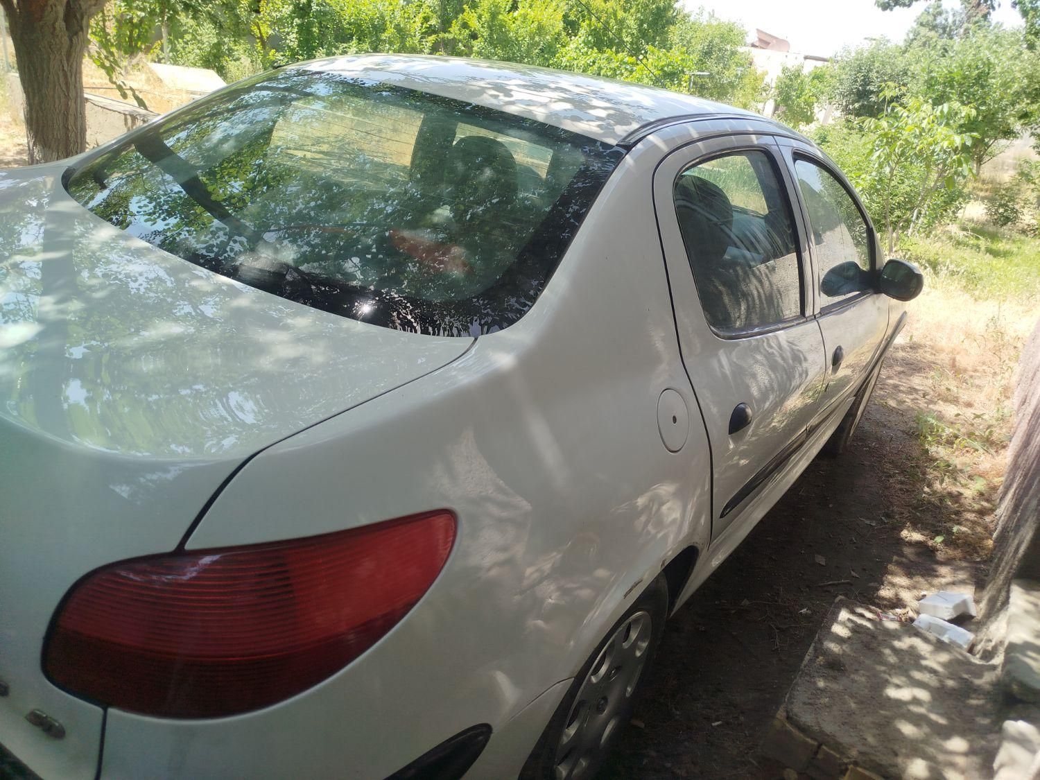 پژو ۲۰۶ صندوق دار v8 - 1389
