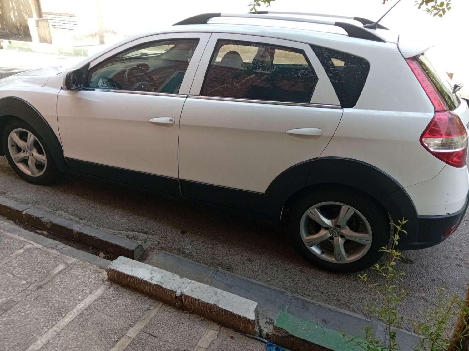 دانگ فنگ H30 کراس اتوماتیک - 1397