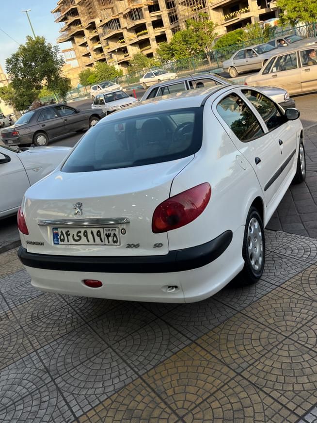پژو ۲۰۶ صندوق دار v8 - 1395