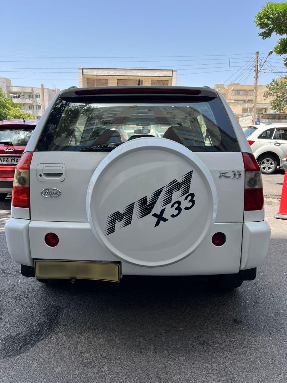 ام وی ام X33 دنده‌ای ساده - 2012