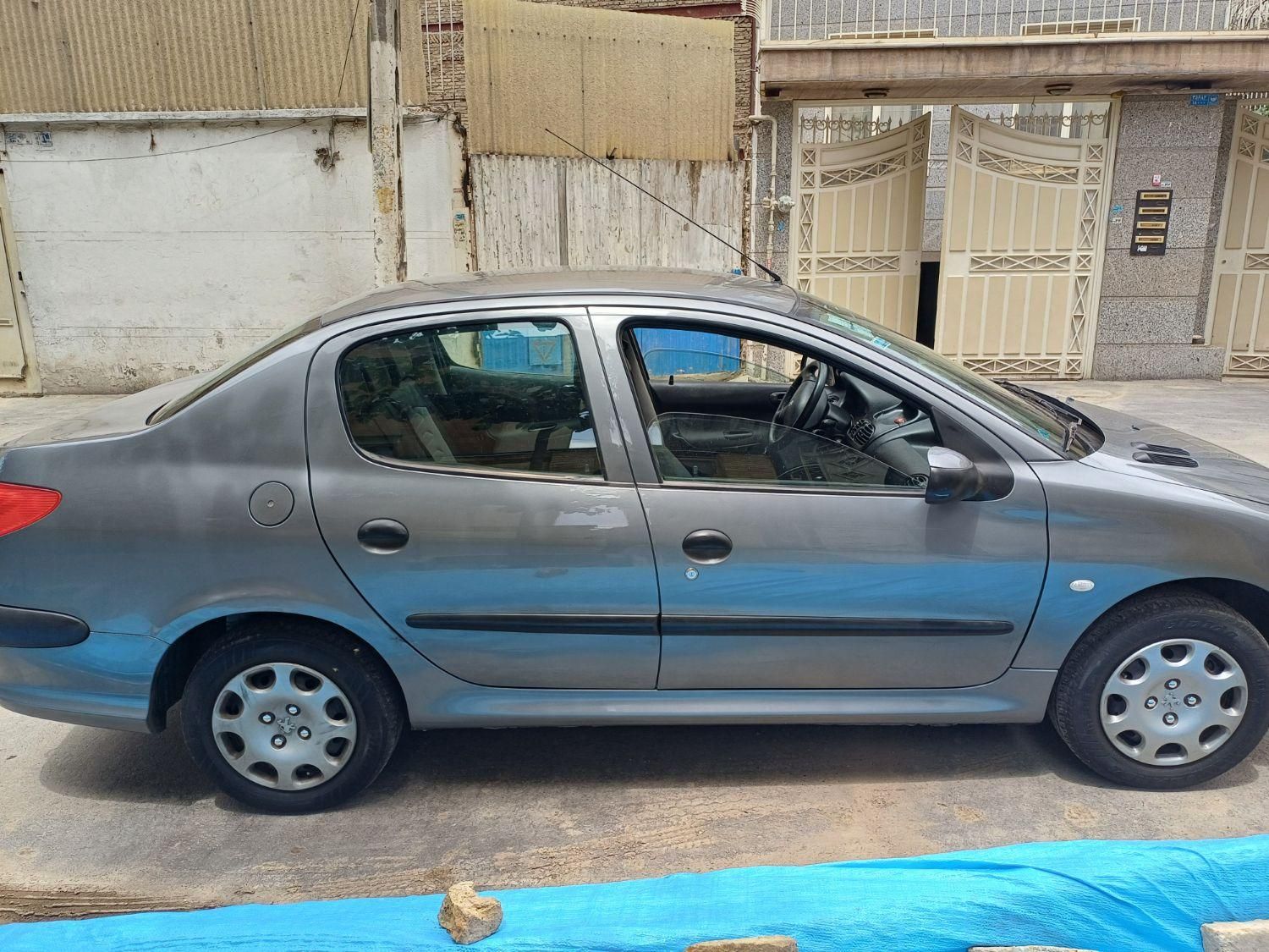 پژو ۲۰۶ صندوق دار v8 - 1395