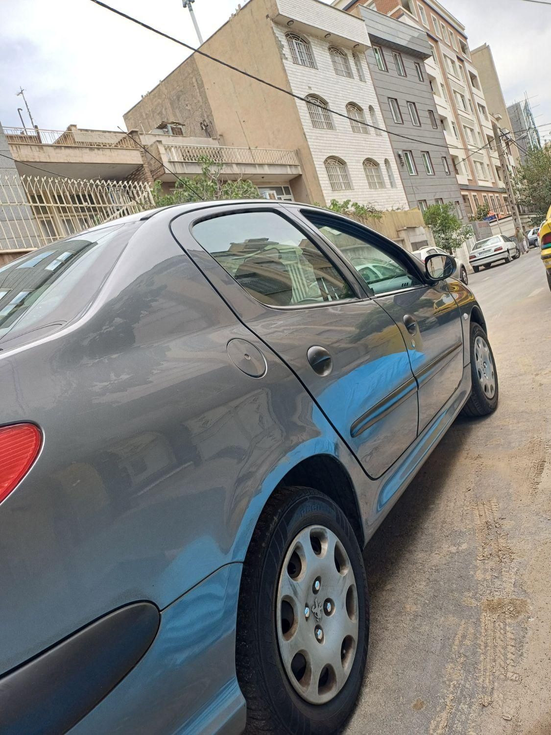 پژو ۲۰۶ صندوق دار v8 - 1395