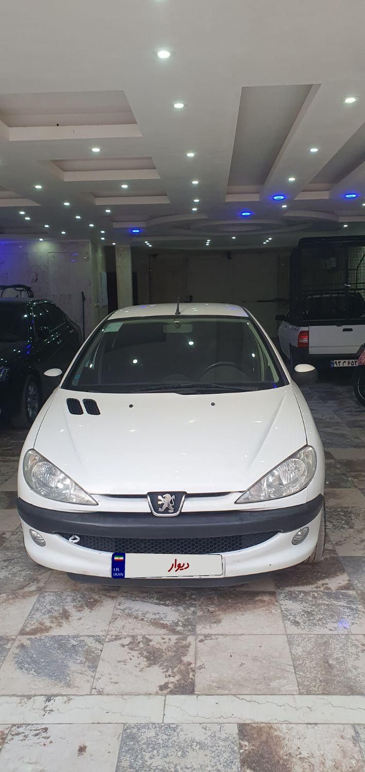 پژو ۲۰۶ صندوق دار v8 - 1395