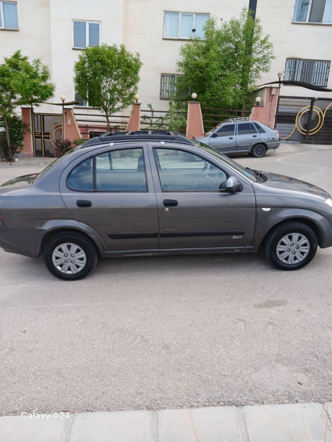 تیبا صندوق دار SX - 1393
