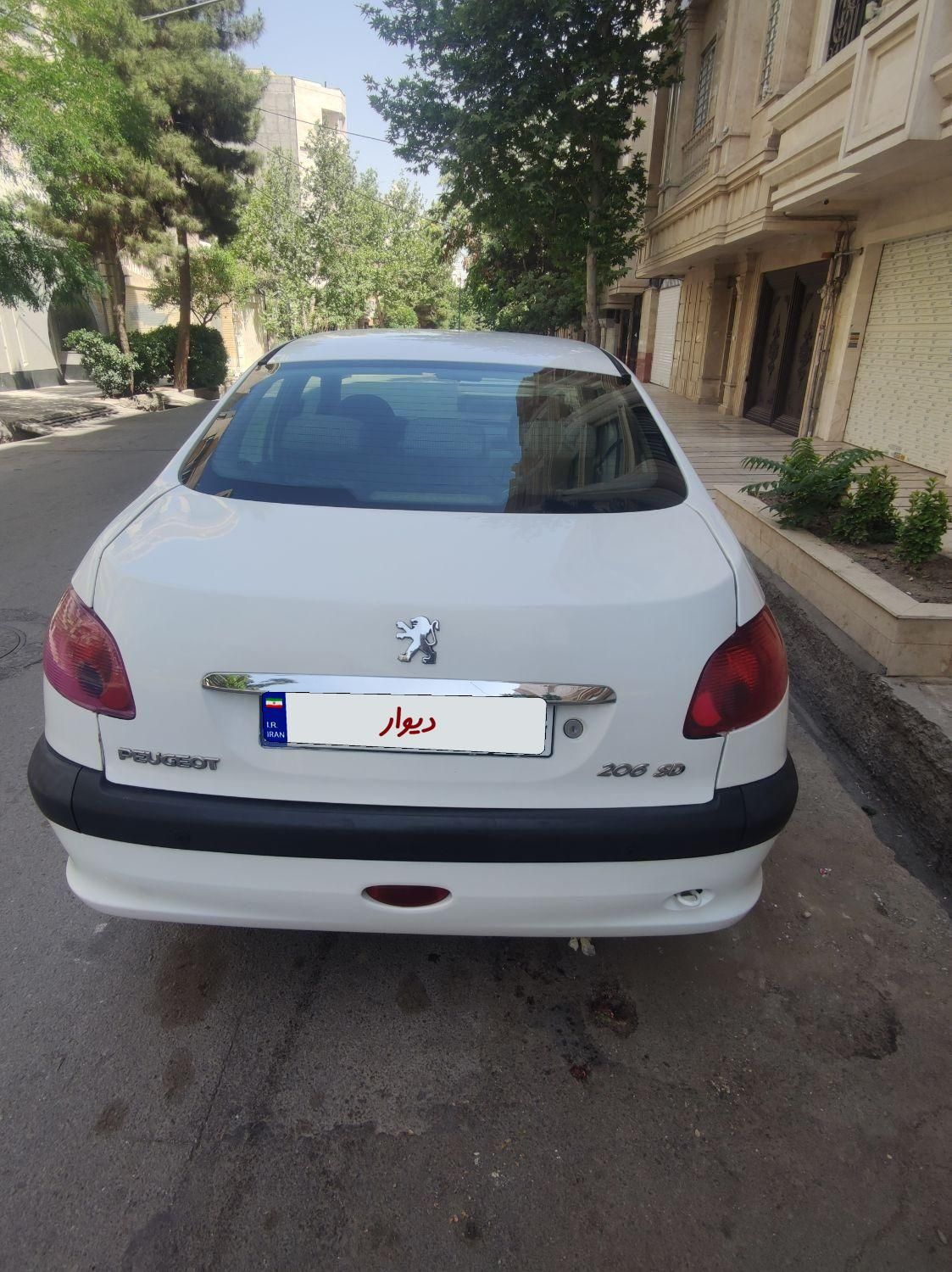 پژو ۲۰۶ صندوق دار v8 - 1393