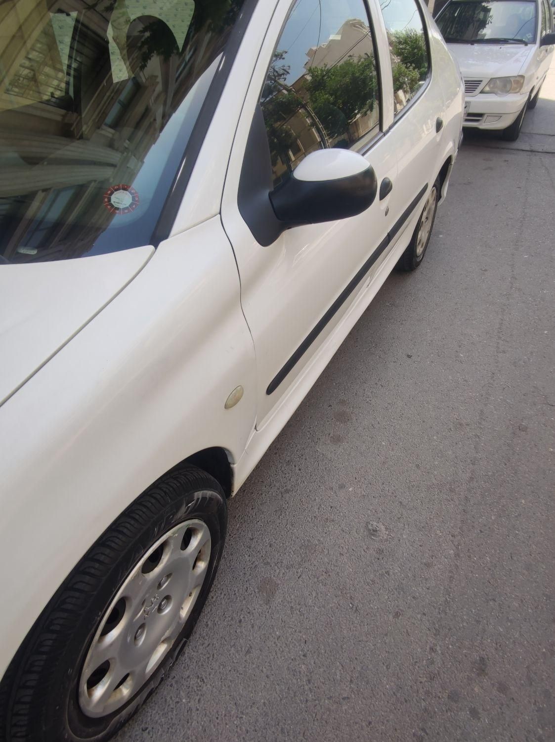 پژو ۲۰۶ صندوق دار v8 - 1393