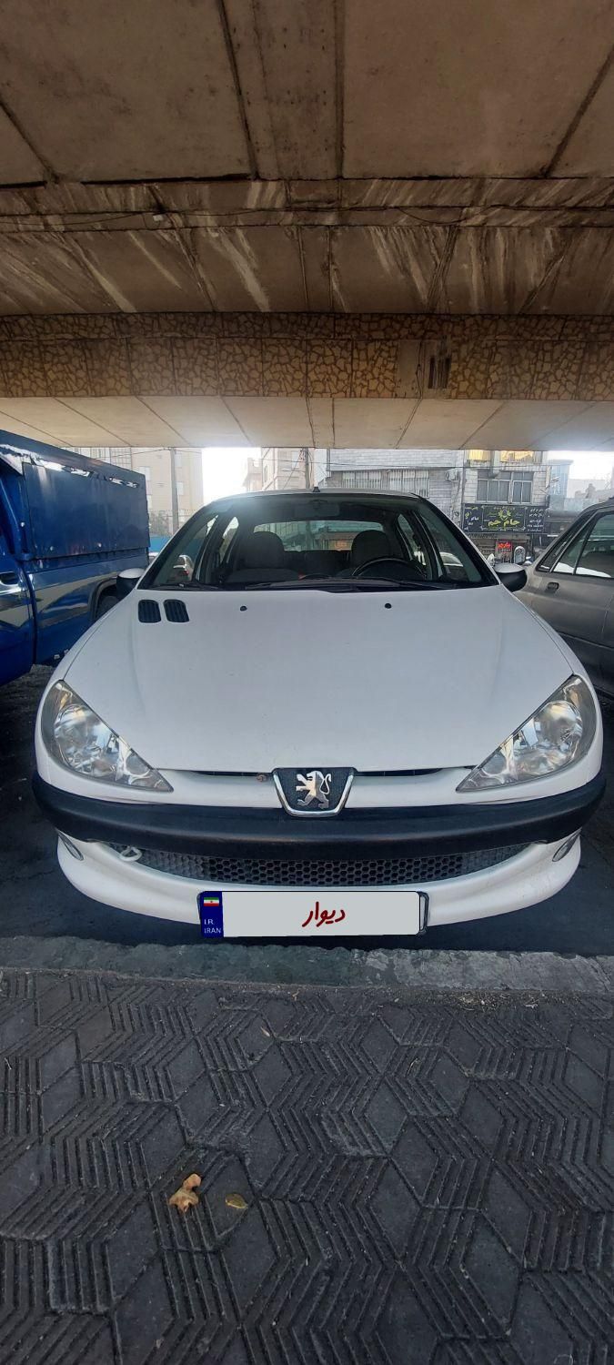 پژو ۲۰۶ صندوق دار v8 - 1398