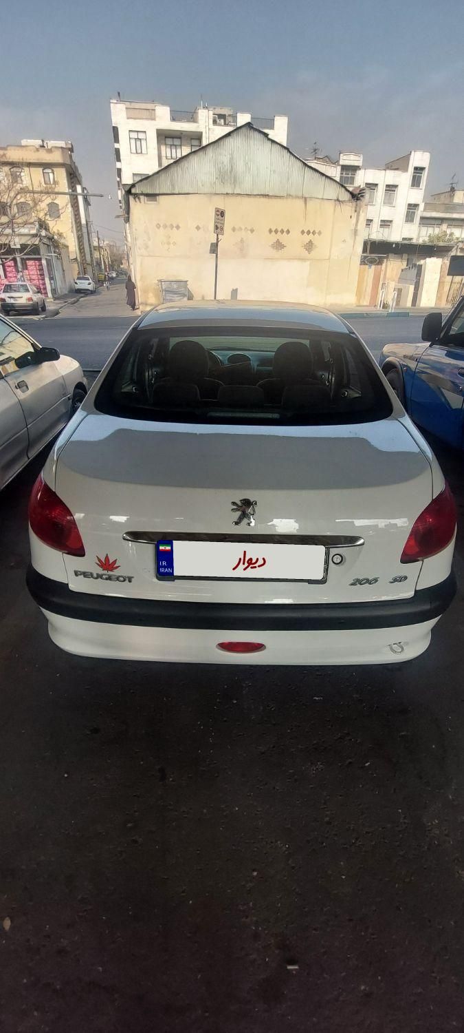 پژو ۲۰۶ صندوق دار v8 - 1398