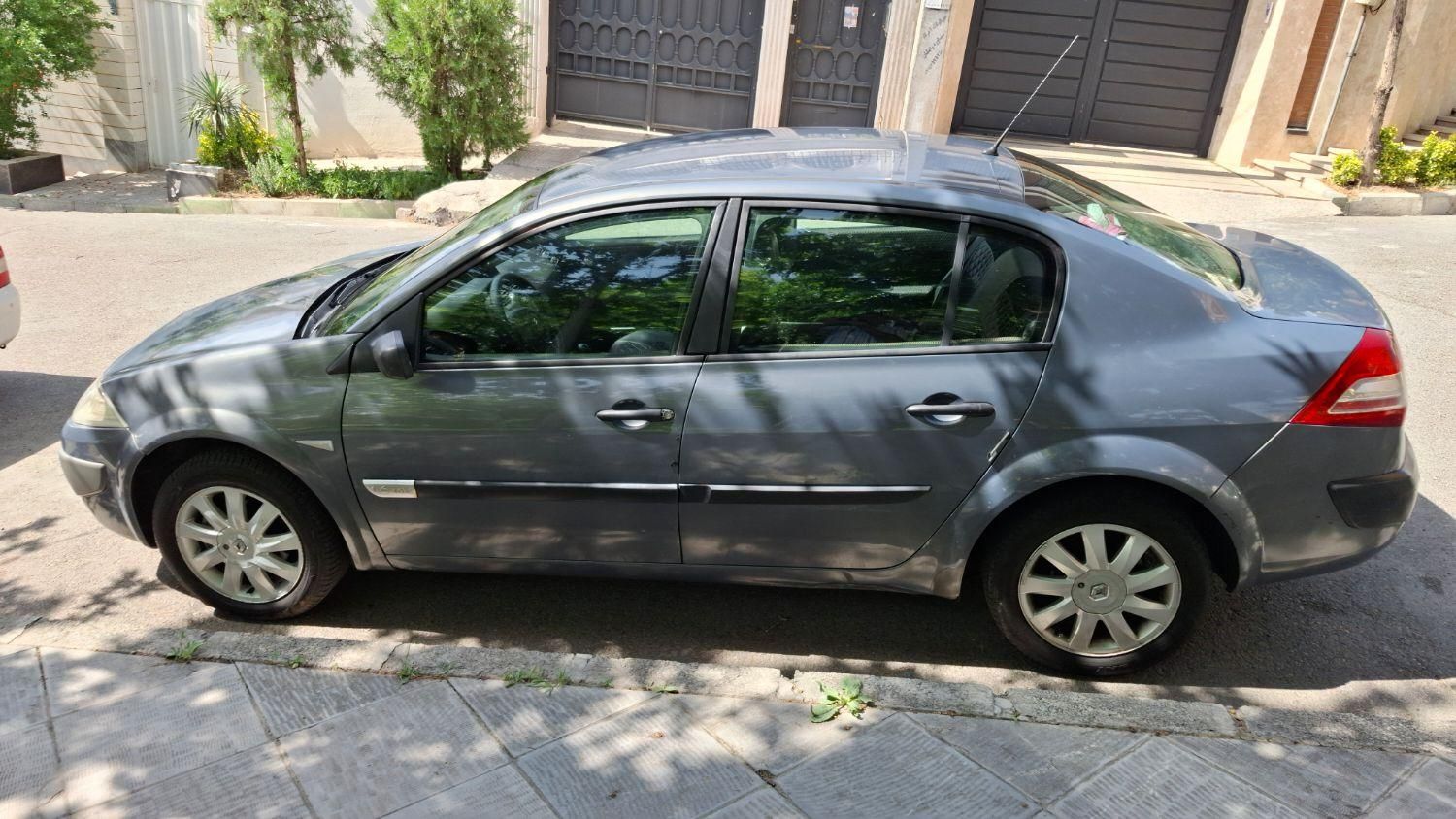 رنو مگان وارداتی دنده‌ای 1600 - 2008