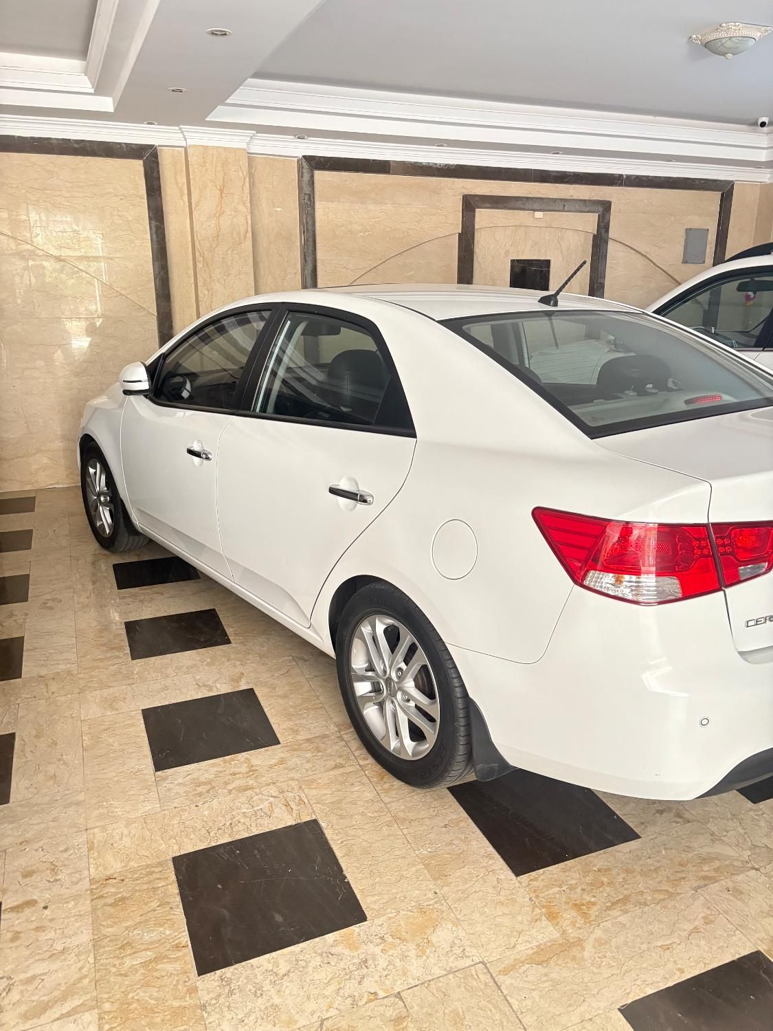 خودرو کیا، سراتو مونتاژ آگهی ann_18394425