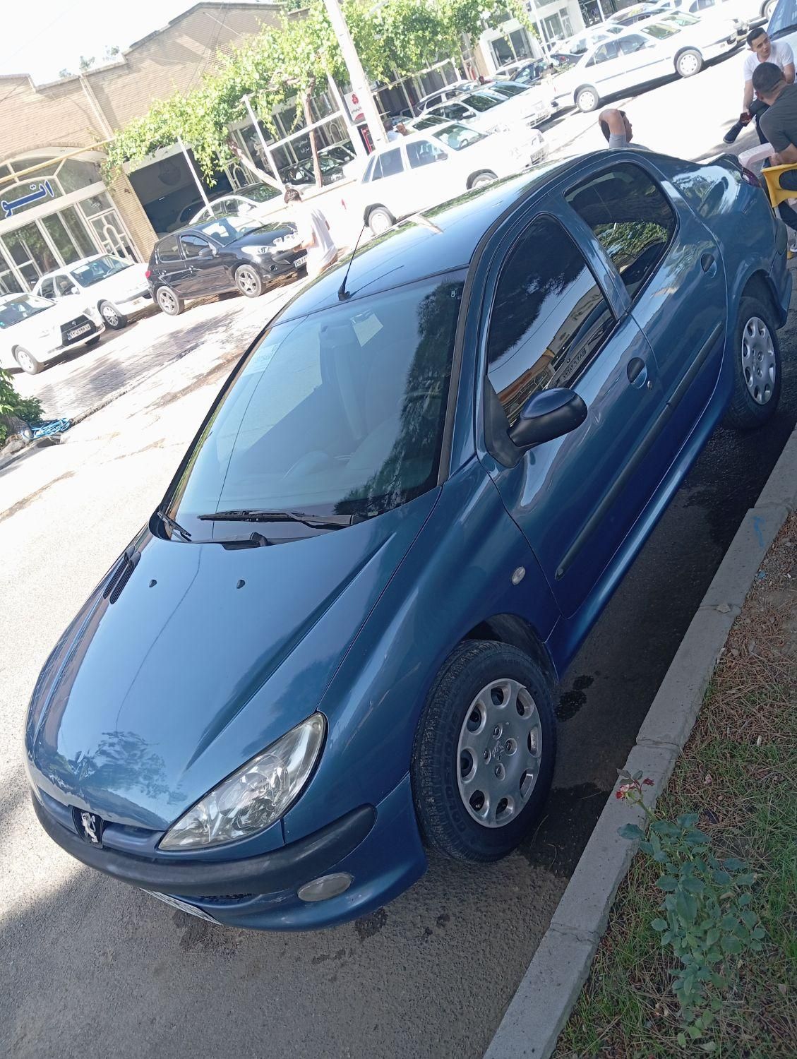 پژو ۲۰۶ صندوق دار v8 - 1394