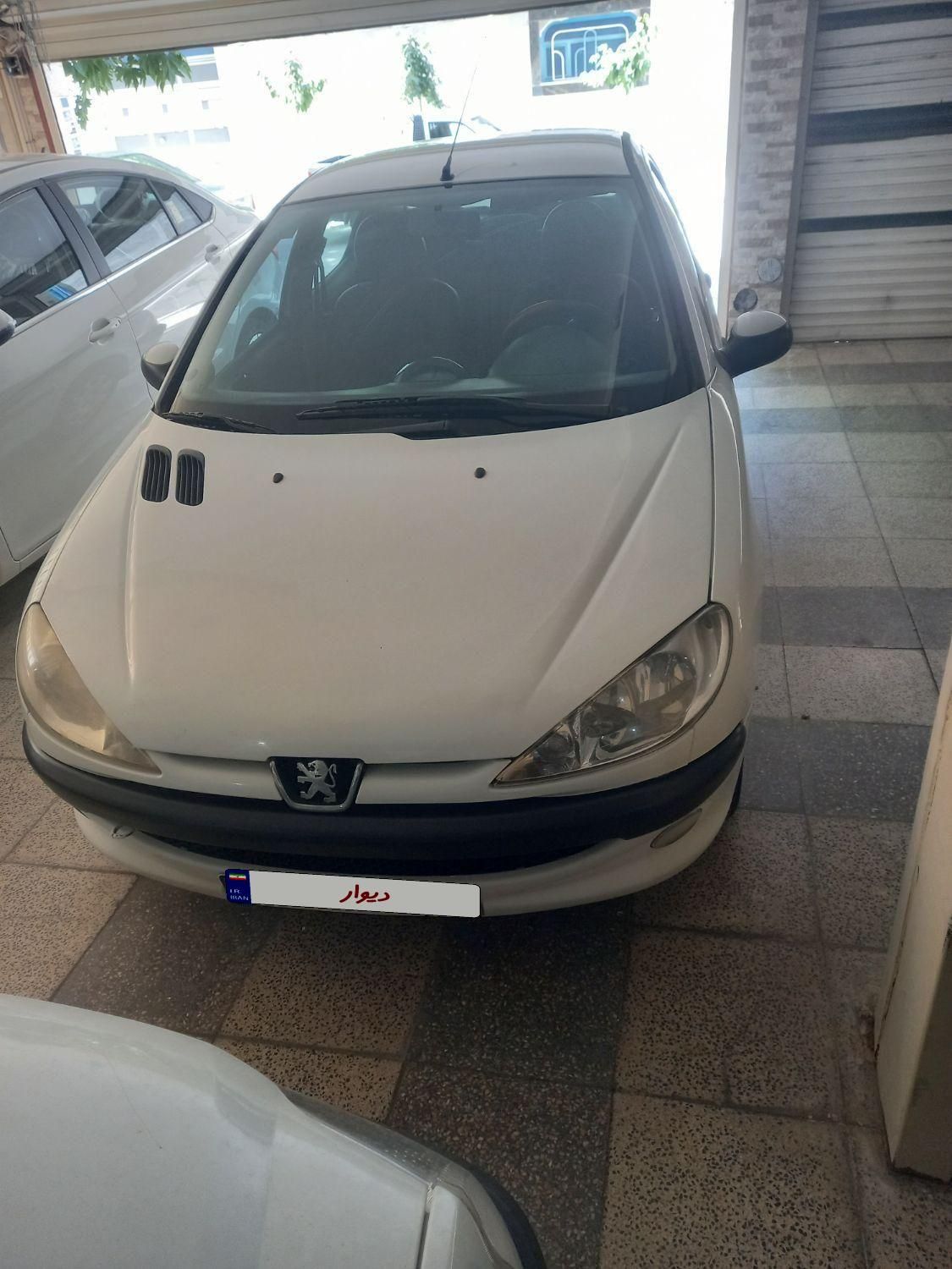 پژو ۲۰۶ صندوق دار v8 - 1394