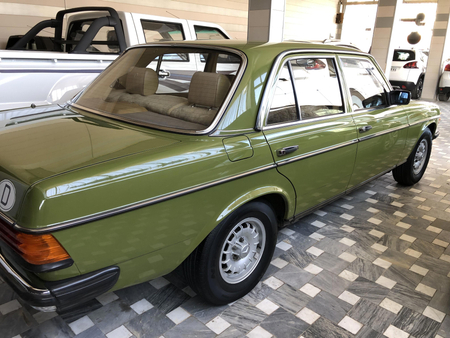 بنز E نیمه فول 350 - 1981