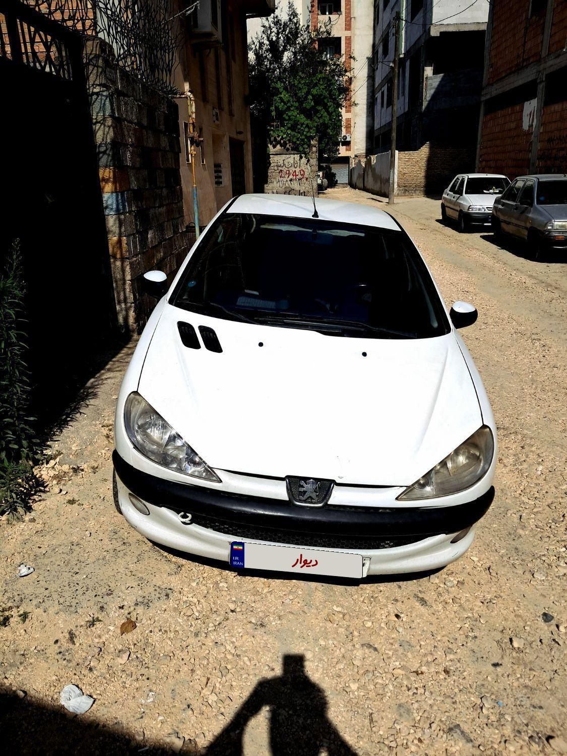 پژو ۲۰۶ صندوق دار v8 - 1392