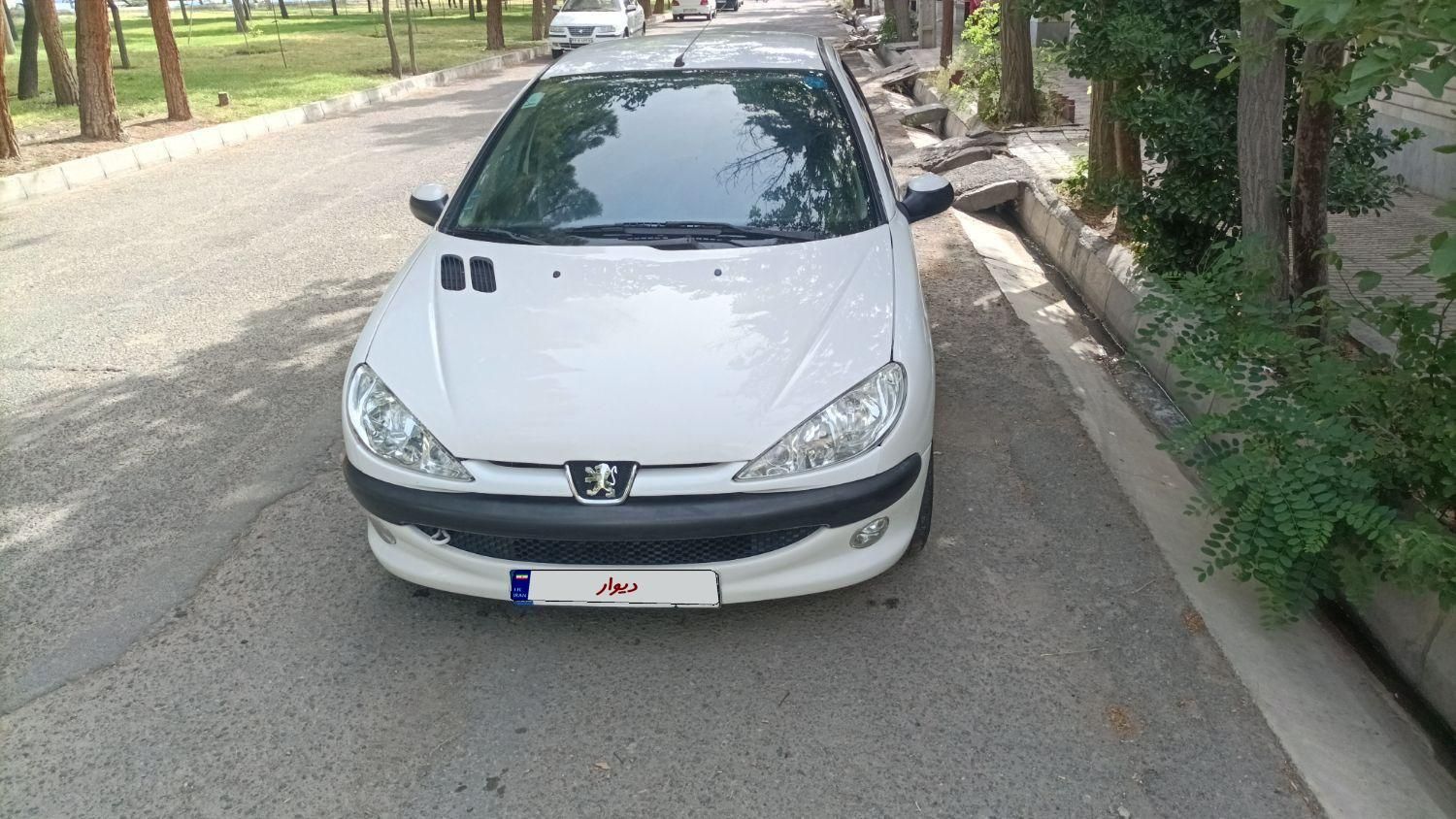 پژو ۲۰۶ صندوق دار v10 - 1388