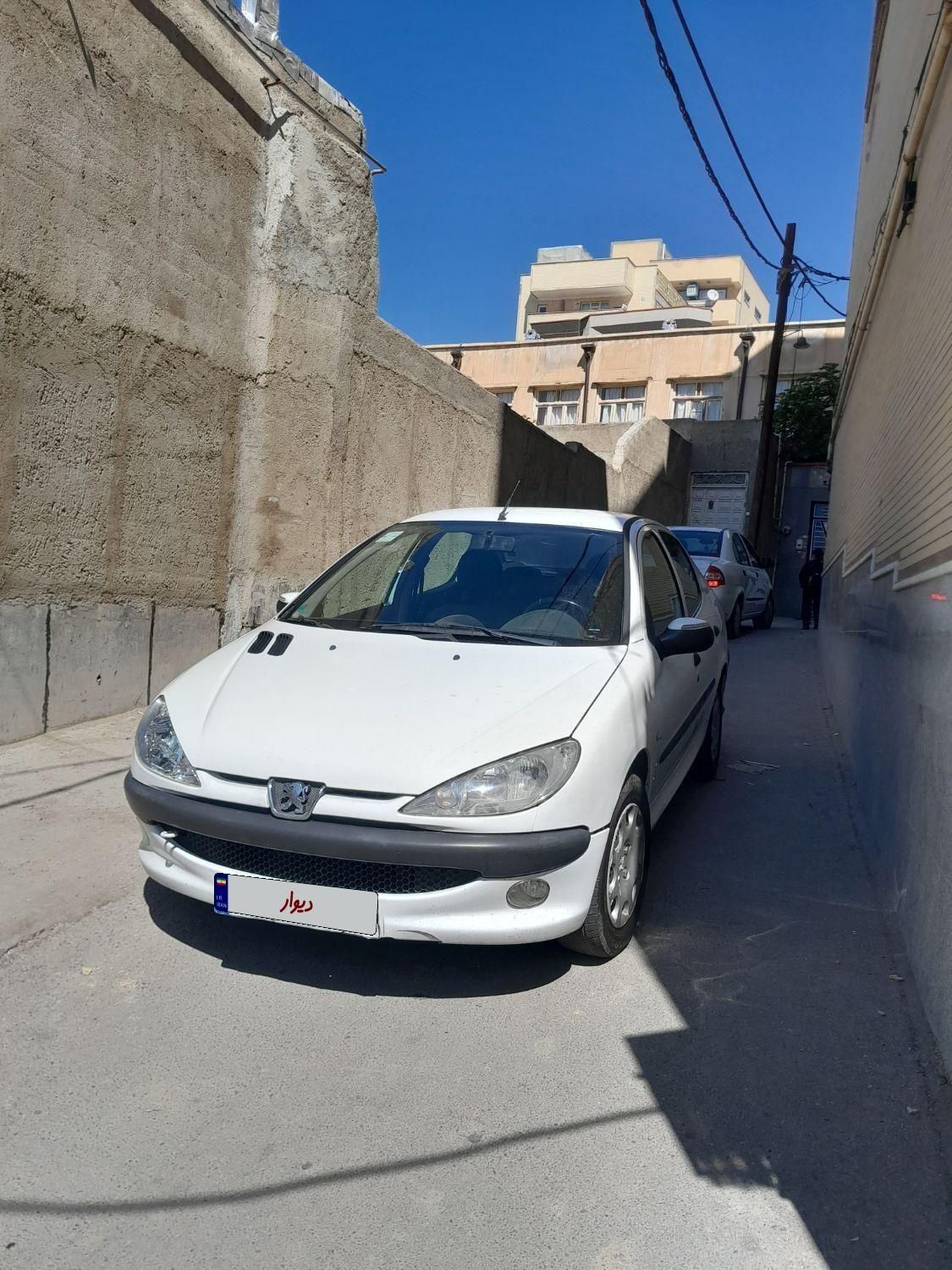 پژو ۲۰۶ صندوق دار v8 - 1394