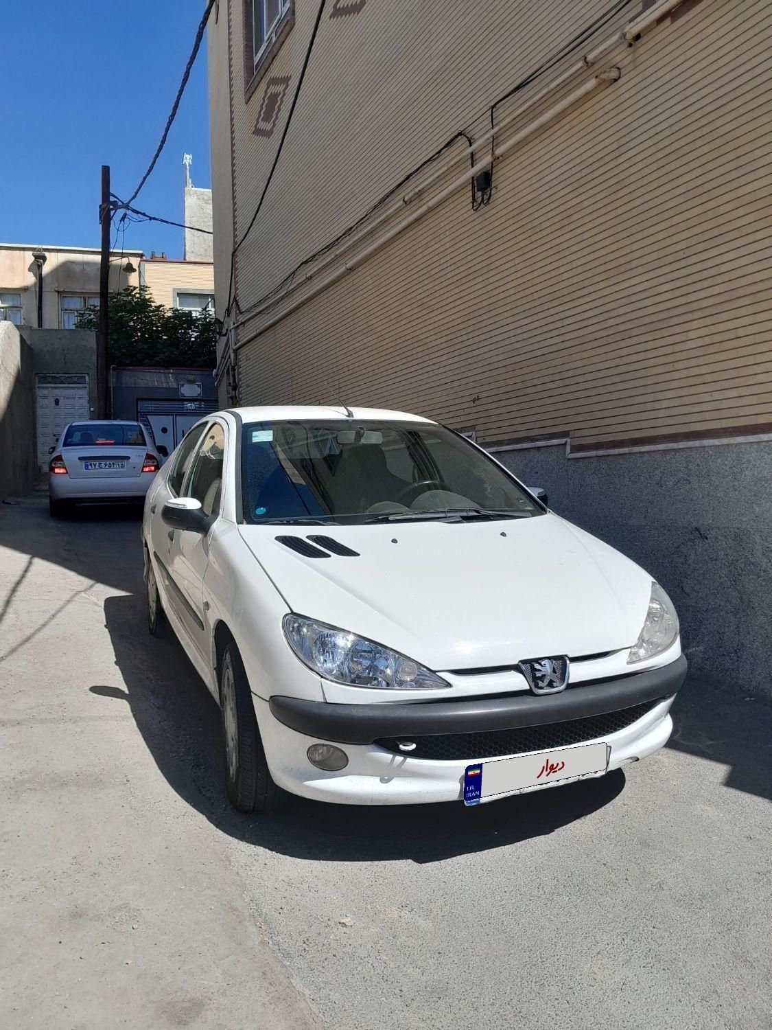 پژو ۲۰۶ صندوق دار v8 - 1394