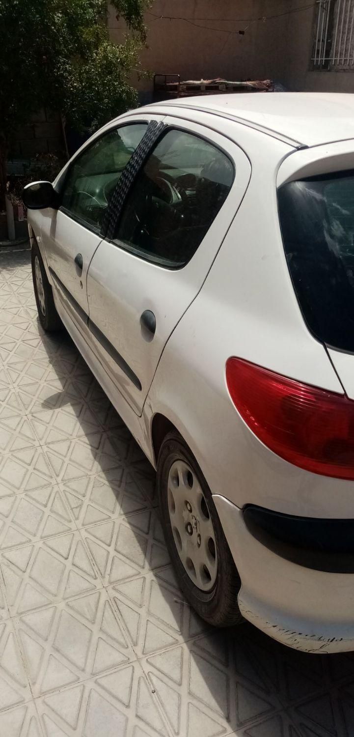 خودرو پژو، 206 آگهی ann_18396012