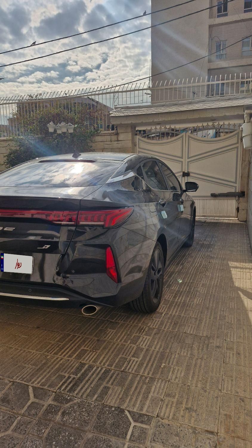 کی ام سی J7 اتوماتیک - 2024