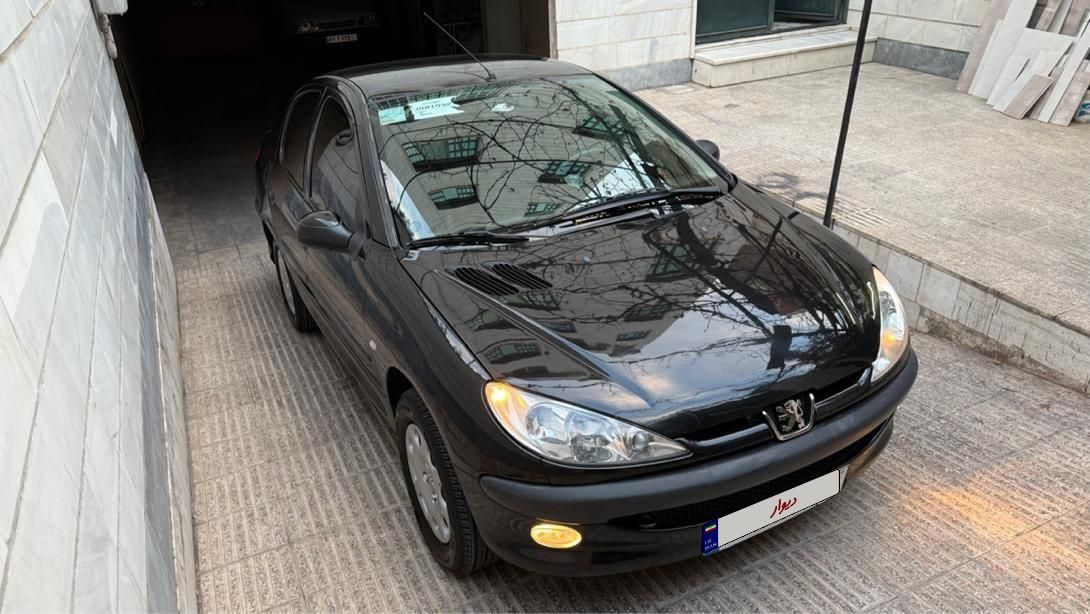 پژو ۲۰۶ صندوق دار v8 - 1393