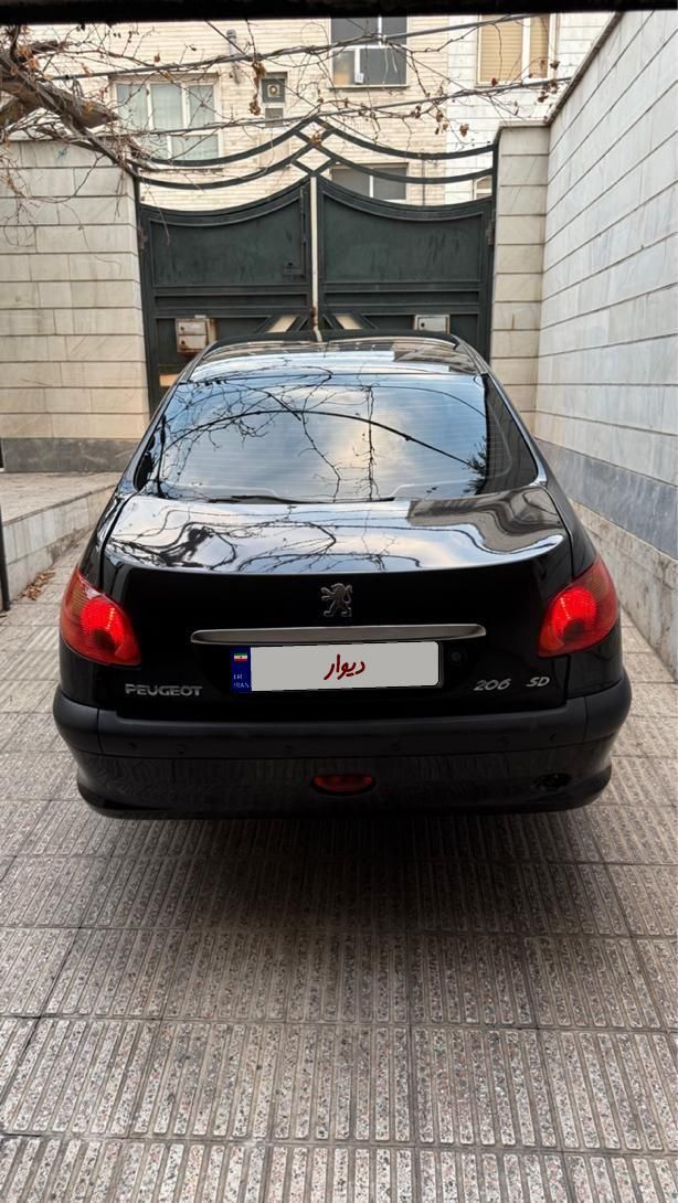 پژو ۲۰۶ صندوق دار v8 - 1393