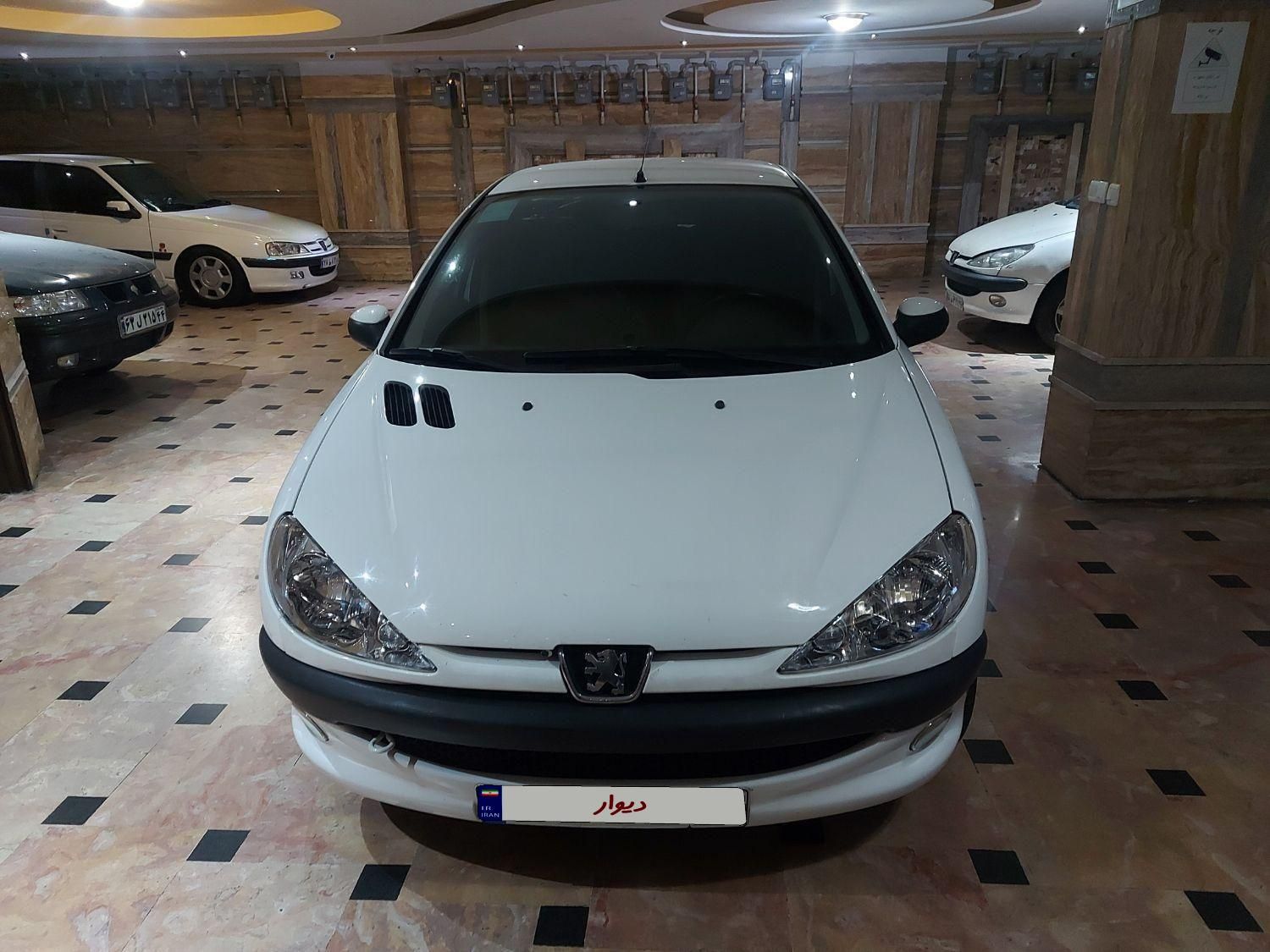 پژو ۲۰۶ صندوق دار v8 - 1398