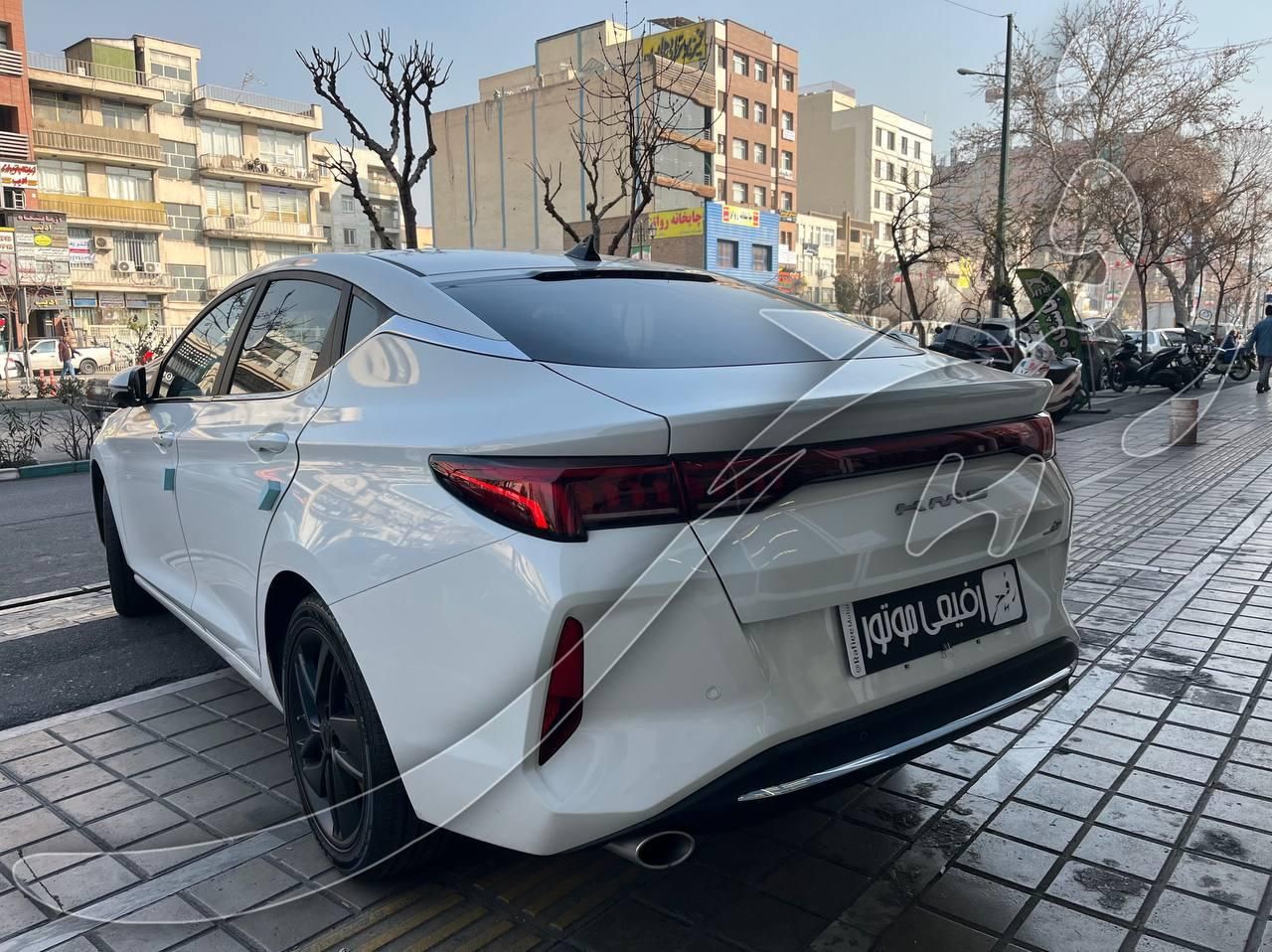 کی ام سی J7 اتوماتیک - 2025