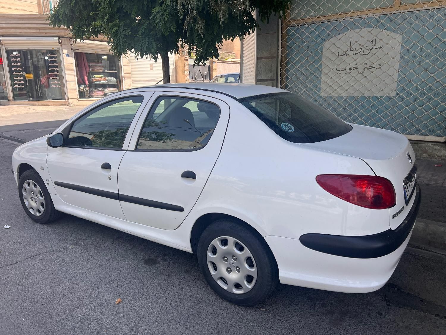 پژو ۲۰۶ صندوق دار v8 - 1397