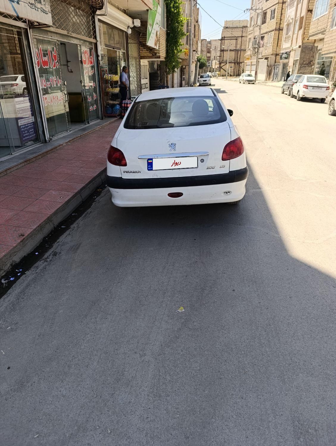 پژو ۲۰۶ صندوق دار v8 - 1393
