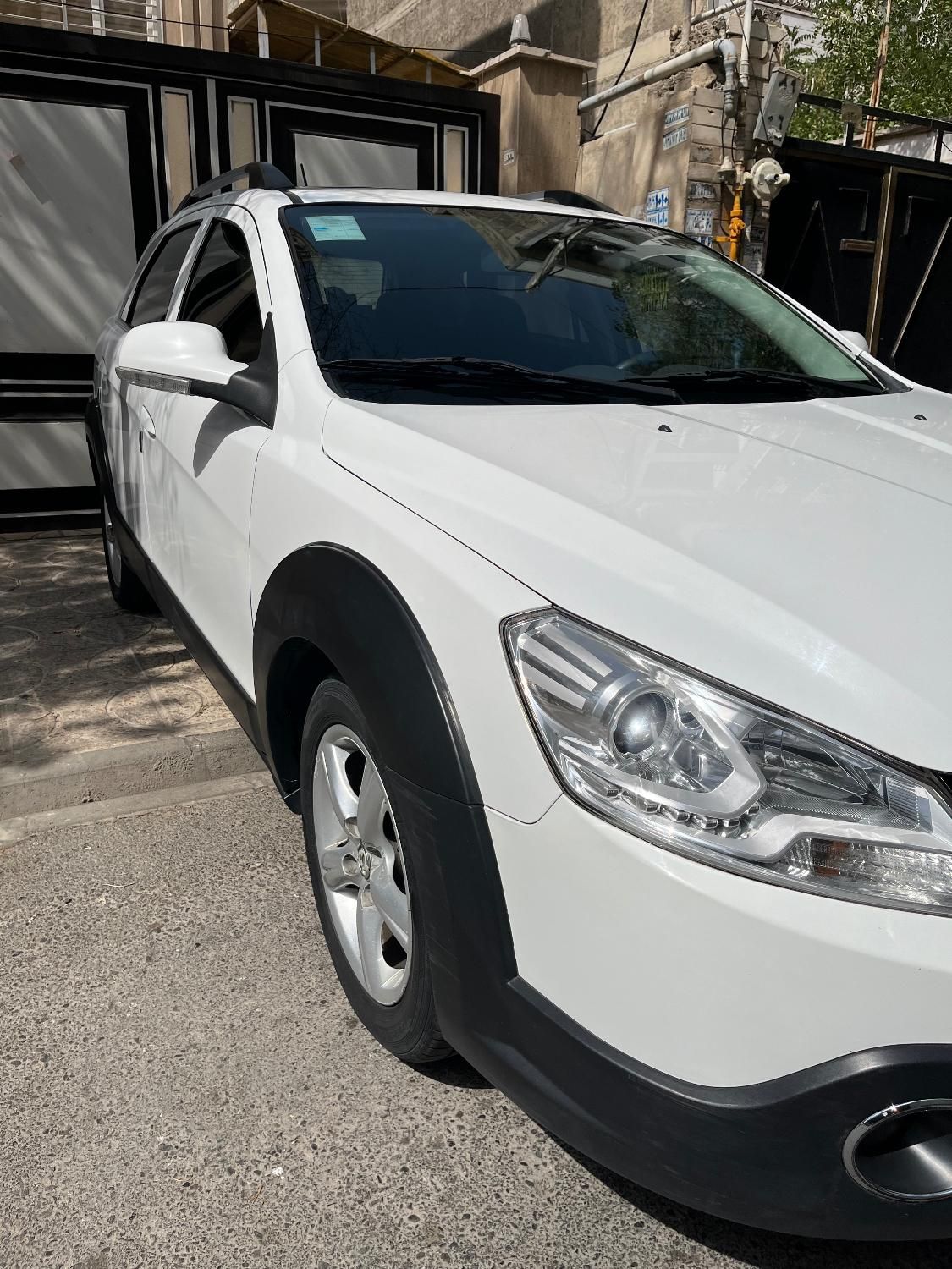 خودرو دانگ فنگ، H30 کراس آگهی ann_18396171